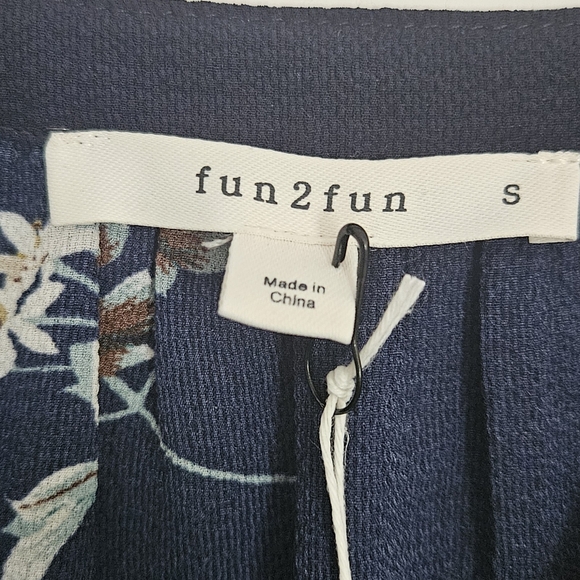 Delicate Sheer Navy Floral Tunic style Shirt - Picture 4 of 6